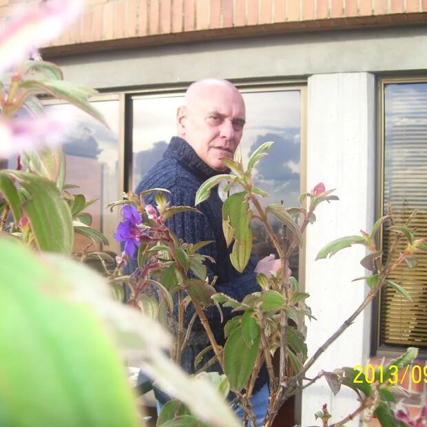 Jorge Cao posando. Fuente: Instagram @cao.jorge