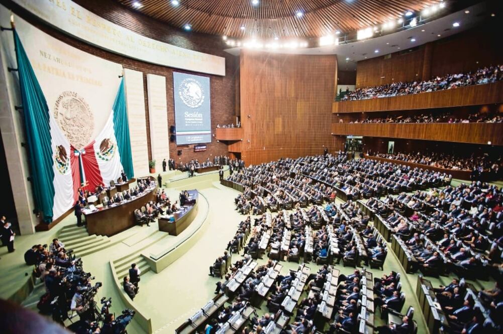 El objetivo de la alianza legislativa Morena-PES-PT es acelerar las reformas constitucionales para crear las leyes que regirán en el próximo gobierno, dicen (ARCHIVO EL UNIVERSAL)