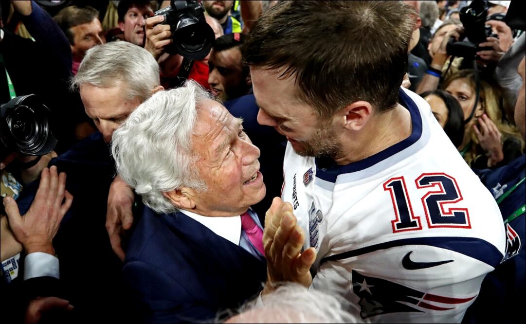 Robert Kraft junto a Tom Brady. Foto: Reuters