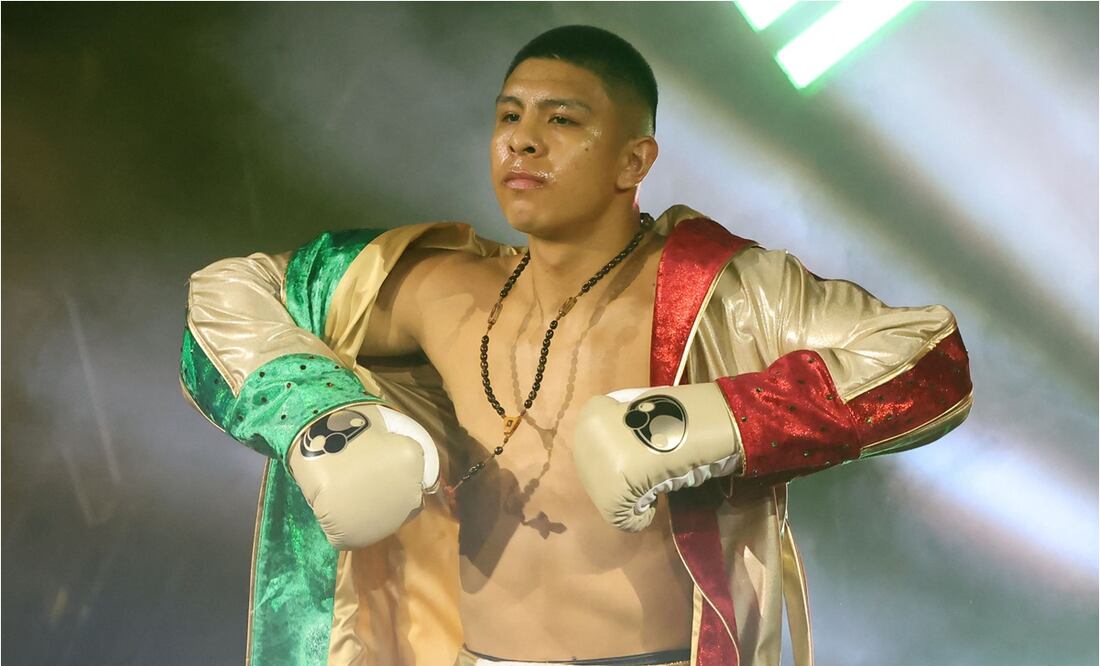 Jaime Munguía peleó en Arabia Saudita. FOTO: AFP