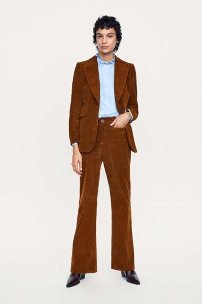 Copia el look de terciopelo de Galilea Montijo para la comida presidencial