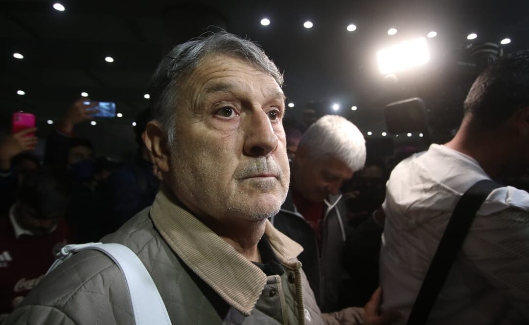 El Tata Martino arribando a la Ciudad de México / Foto: Carlos Mejía - EL UNIVERSAL