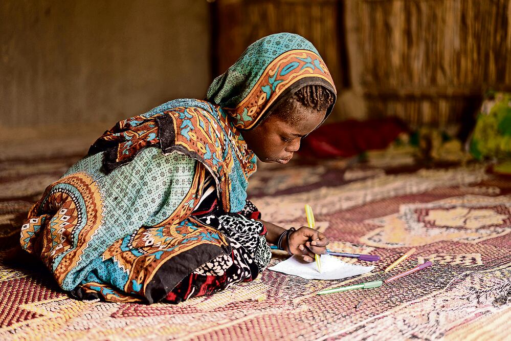 Salta Bintou Hassan tiene 11 años. Perdió su brazo en un ataque suicida perpetrado por Boko Haram en Bagasola, Chad, en octubre de 2015 (CORTESÍA DE UNICEF)