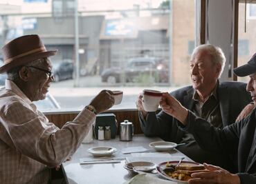 ¿Qué ver?: “Un golpe con estilo”, un remake moderno con tres grandes del cine