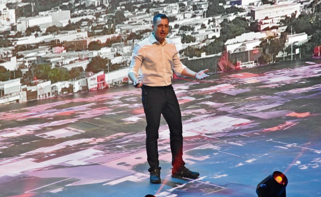 Luis Donaldo Colosio presentó los logros obtenidos en su administración y agradeció a los ciudadanos la oportunidad que le brindaron para encabezar el gobierno de la ciudad. Foto: Emilio Vázquez / EL UNIVERSAL