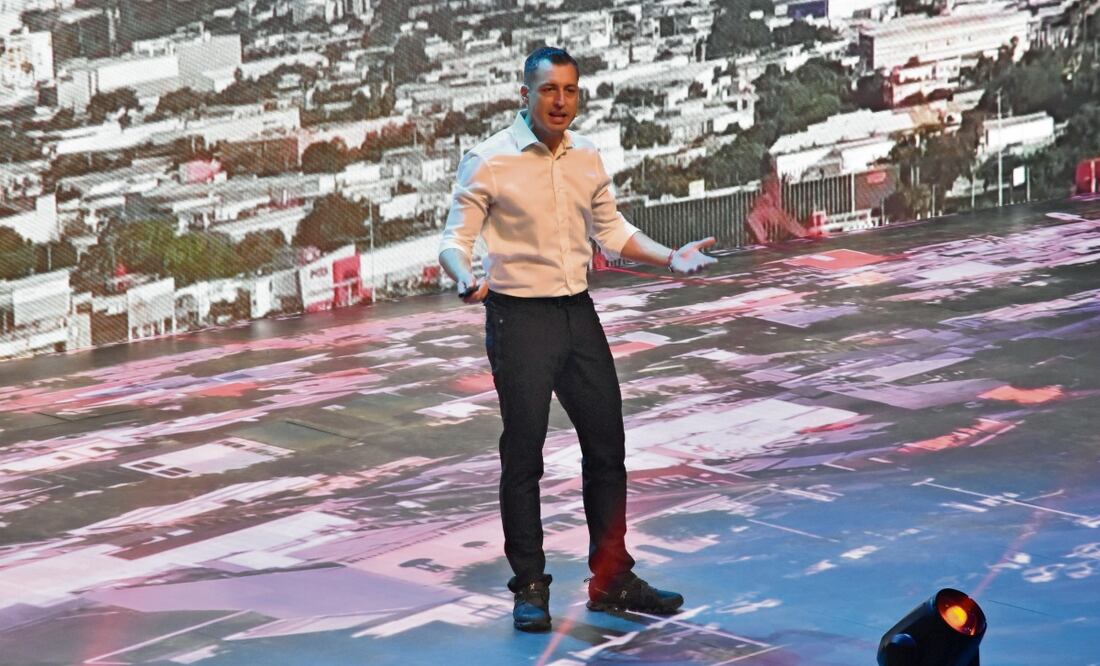 Luis Donaldo Colosio presentó los logros obtenidos en su administración y agradeció a los ciudadanos la oportunidad que le brindaron para encabezar el gobierno de la ciudad. Foto: Emilio Vázquez / EL UNIVERSAL