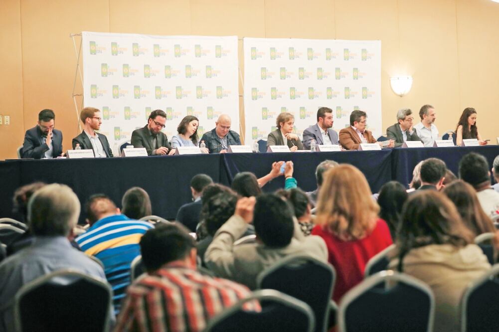 La organización #GobiernoEspía alerta que la investigación puede fracasar, luego de que Peña Nieto señalara que es falso que se vigile a periodistas (ARCHIVO EL UNIVERSAL)