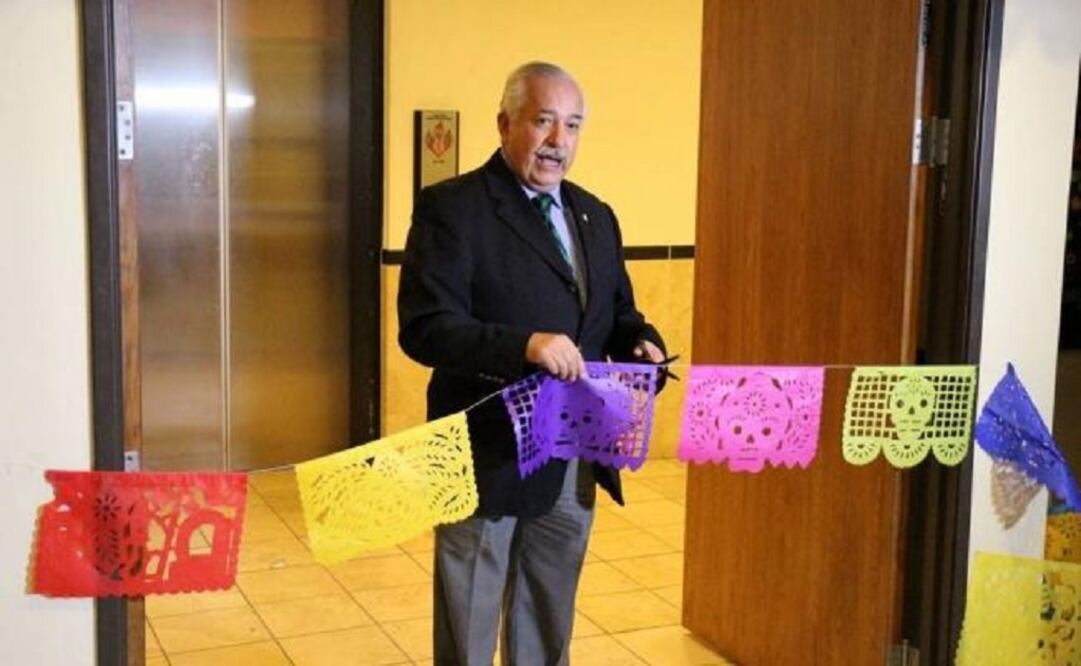 Carlos Bello Roch, Mexican consul in Denver, registered the Vail Forum at the Mexican Consulate's address. (Photo: Archive / EL UNIVERSAL) 