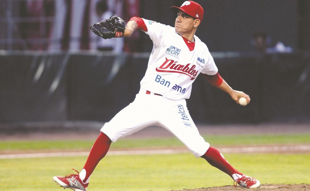Arturo celebró el campeonato de 2014. Foto: TWITTER