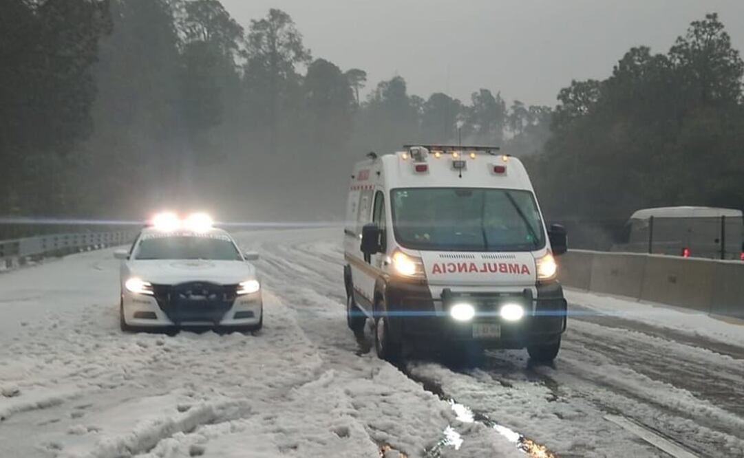 Lluvia acompañada de granizo en la zona de Río Frío y Llano Grande, en el territorio de Ixtapaluca. Foto: Especial 