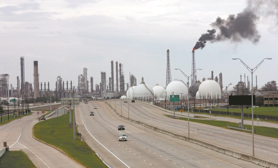 La refinería procesa petróleo tipo Maya que extrae Pemex. Foto: ARCHIVO EL UNIVERSAL