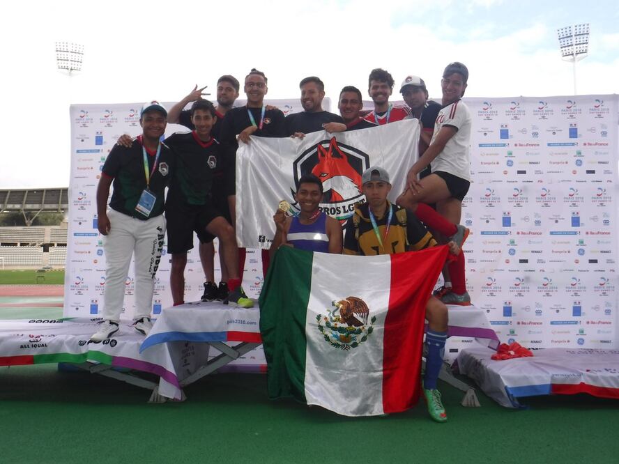 Delegación mexicana. Foto: @ZorrosLGBT