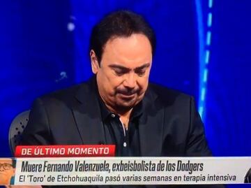 Hugo Sánchez llora en pleno programa la muerte de Fernando "Toro" Valenzuela