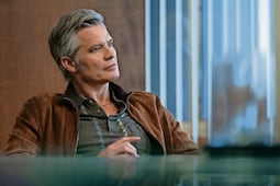"Lucky" toca a Timothy Olyphant