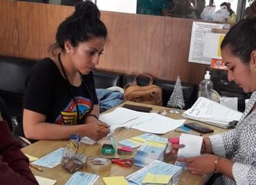 Cobran maestros de Michoacán quincena y compensación; sigue cónclave de la CNTE