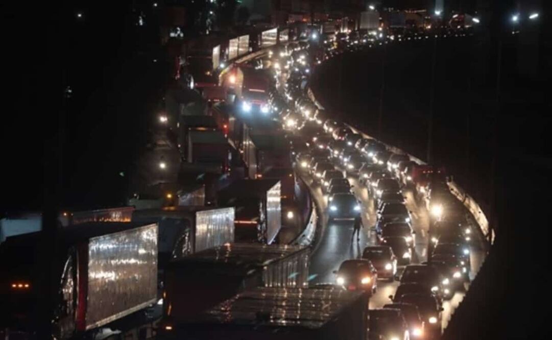 La familia del menor accedió a replegarse a la bahía de acceso al Parque Naucalli, donde permanecen en plantón. Foto: Archivo