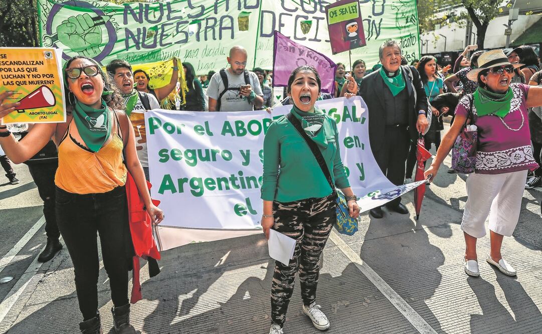 Activistas y colectivos de mujeres se han manifestado por que en todo el país el aborto sea despenalizado. Foto: Archivo/ EL UNIVERSAL