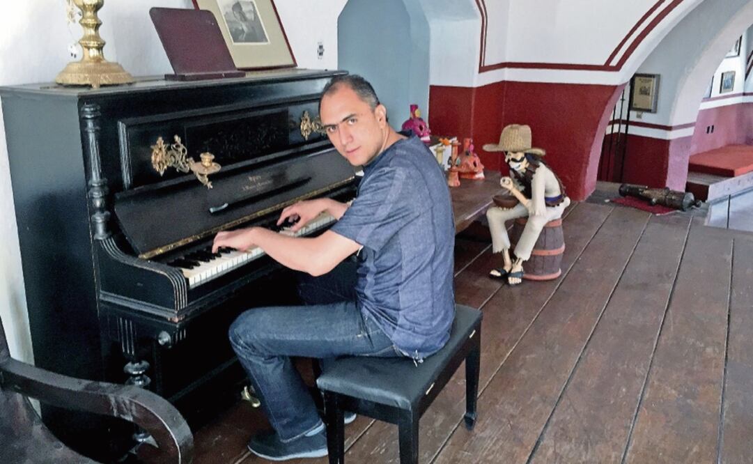 El compositor Abraham Barrera creó piezas inspiradas en obras de Manuel M. Ponce, en el contexto de su 70 aniversario luctuoso; y en Carlos Fuentes, quien este 15 de mayo cumple seis años de fallecido. (JOSÉ JUAN DE ÁVILA. EL UNIVERSAL)