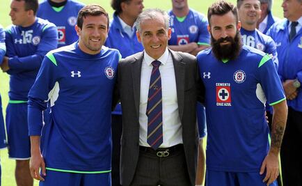 Bueno, Amione y Crosas son presentados en Cruz Azul 