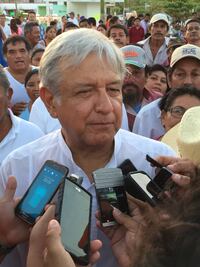 AMLO pide "cortar de tajo" corrupción que impera en México