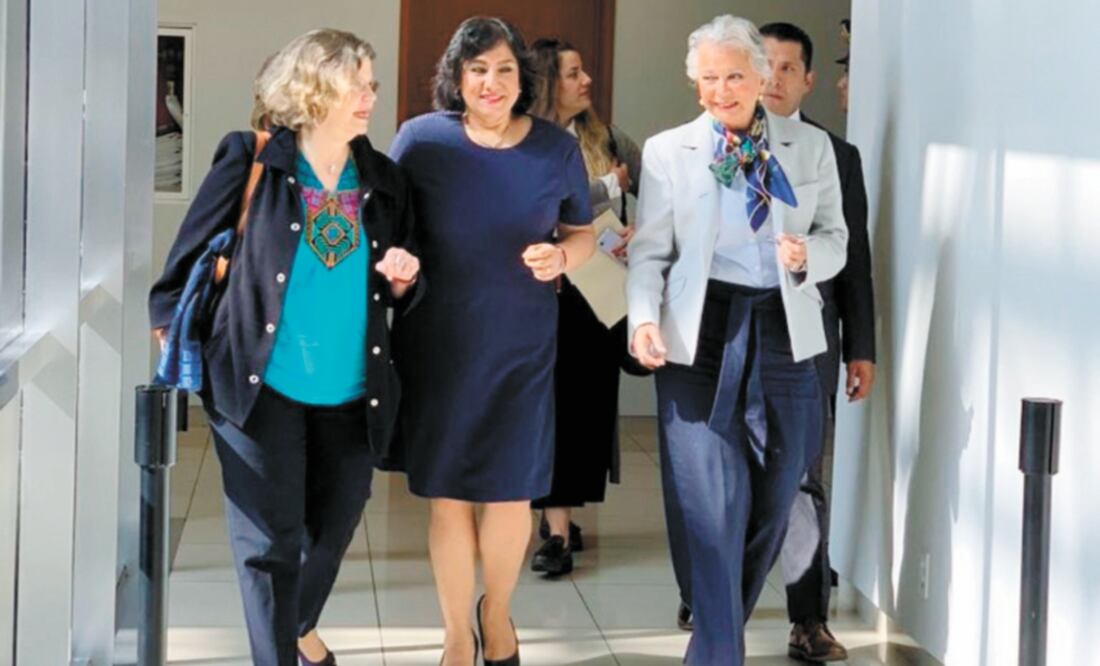 A pregunta expresa. La secretaria de Gobernación, Olga Sánchez (der.), habló de las acciones para pacificar el país. Foto: TOMADA DE TWITTER