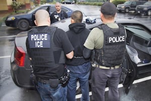 ICE suspende operaciones a gran escala en Maine, dice senadora republicana; afirma que habló con Kristi Noem