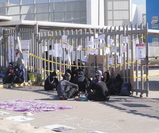 Esperan respuesta alumnos de León