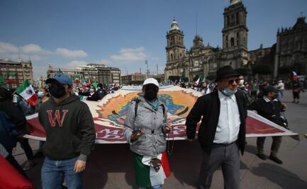 Marcha de FRENAAA llega al Zócalo; extenderán su plantón a toda la explanada