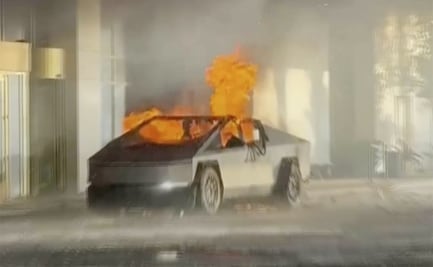 EU presenta cargos federales contra hombre que incendió vehículos Tesla en Las Vegas; podría enfrentar 30 años de cárcel