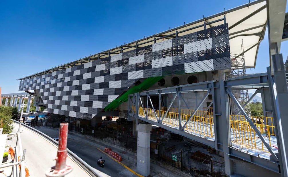 Samuel García supervisa líneas 4 y 6 del Metro de Monterrey; obras registran avance de 80 por ciento.
Foto: Especial.