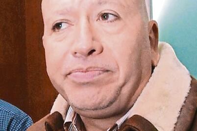 Toman delantera Pastor y Castell