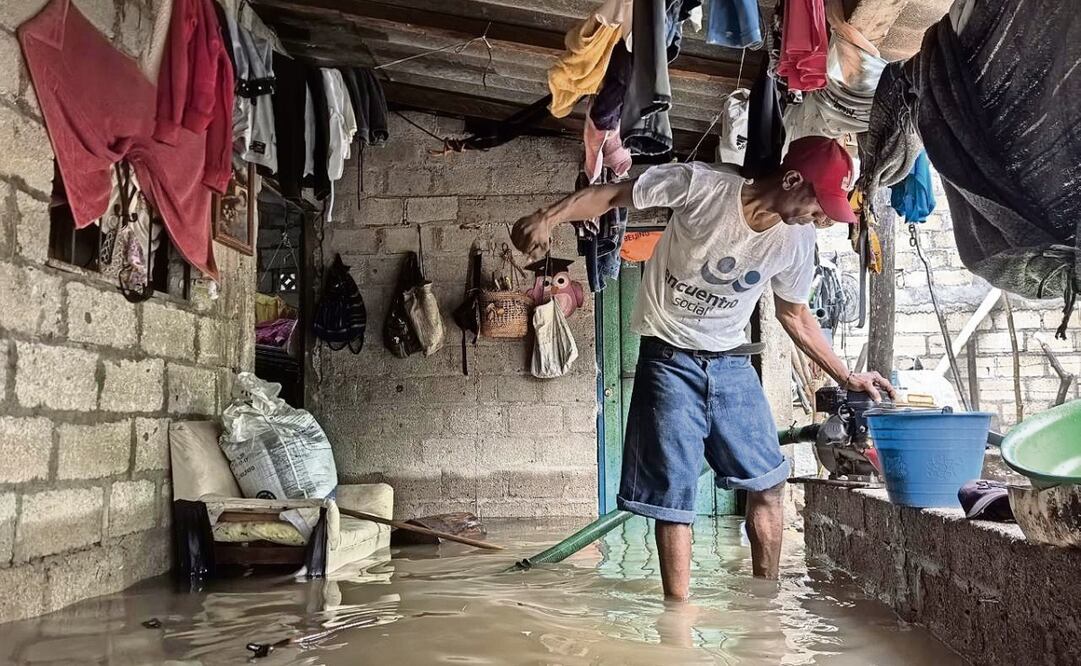 Varias comunidades de la Sierra Sur, Mixteca y Costa siguen inundadas e incomunicadas. Foto: Edwin Hernández | El Universal