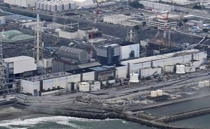 Tras 13 años, operador de Fukushima inicia prueba para retirar residuos nucleares de la planta