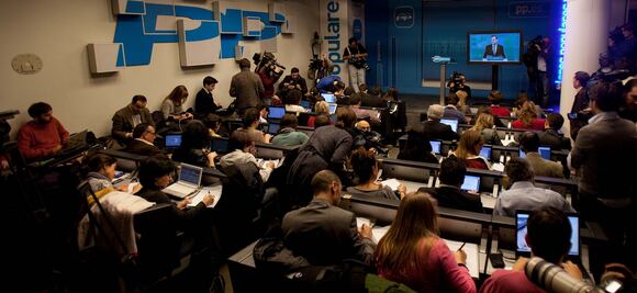 Presentan red de periodistas