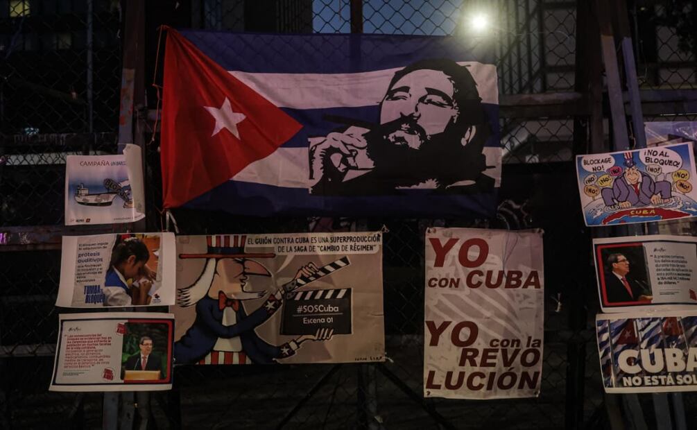 Cubanos en México protestan en embajada de EU contra bloqueo ante votación en la ONU (28/10/2025). Foto: Gabriel Pano / EL UNIVERSAL