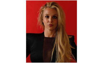 Britney Spears se ejercita en bikini