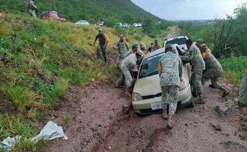Ejército aplica Plan DN-III en Baja California Sur por fuertes lluvias; realiza remoción de escombros y apoyo vial