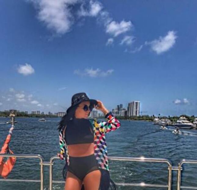 Inés Gómez Mont se luce en bikini