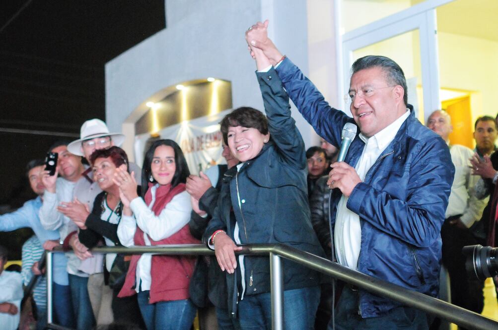 Delfina se trasladó anoche al municipio de Texcoco, donde se declaró vencedora de la contienda electoral (DIEGO SIMÓN SÁNCHEZ. EL UNIVERSAL)