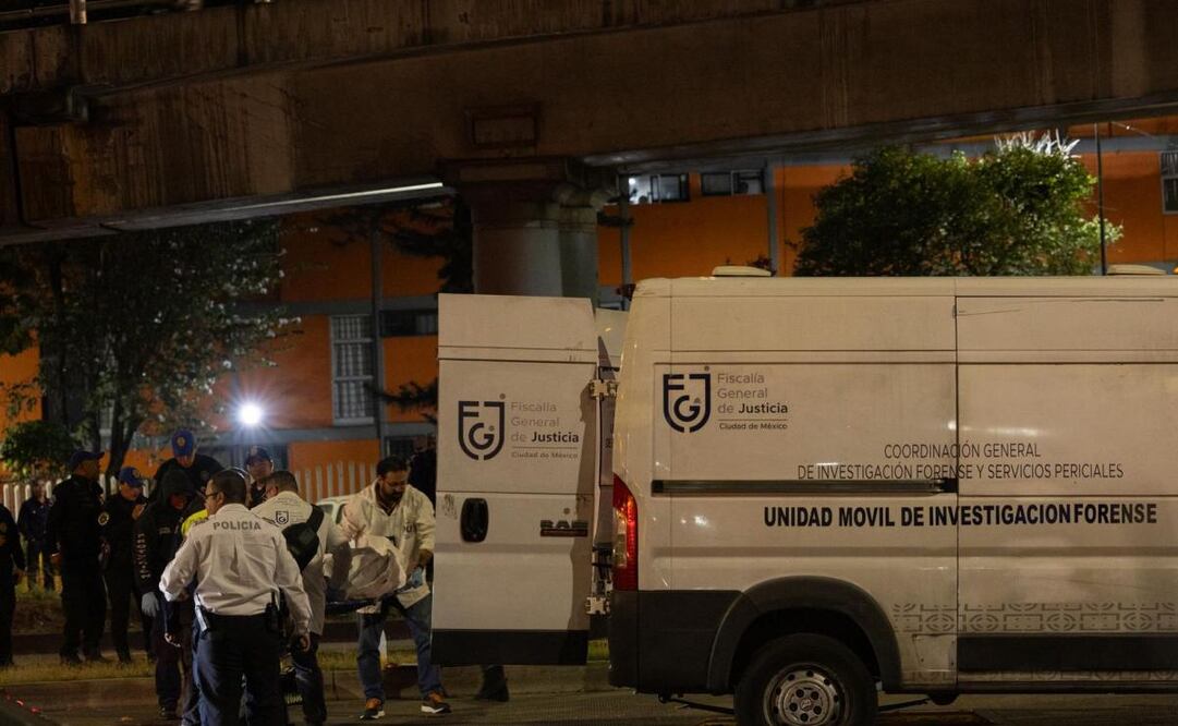 Tras el siniestro fue acordonada la zona mientras peritos de la Fiscalía General de Justicia realizaban el levantamiento del cuerpo. Foto: Juan Carlos Williams