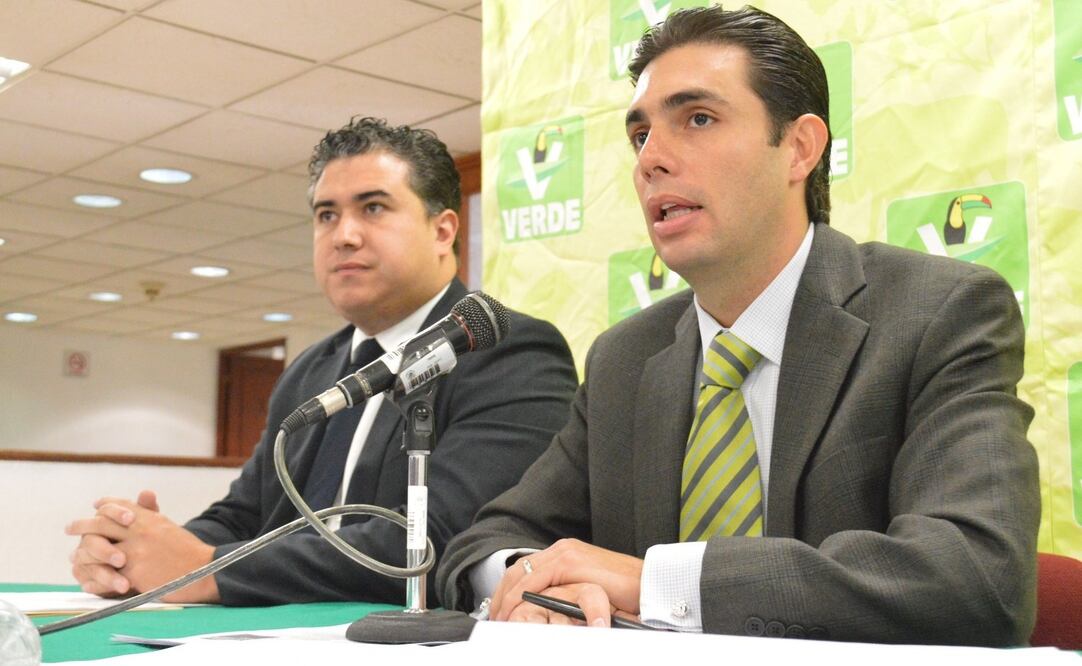 Jesús Sesma, coordinador de los diputados del PVEM, apuntó que el inglés y la computación hacen a los estudiantes más competitivos (Foto: Archivo / El Universal)