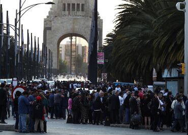 Precandidatos y aspirantes a la Presidencia envían mensajes de apoyo