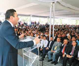 Redes Sociales entrega solicitud de registro para ser partido político