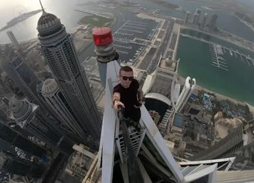 Muere hombre de 30 años al caer desde un edificio en Hong Kong; realizaba deportes extremos