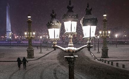 Nevadas en París causan retrasos y cancelación de vuelos