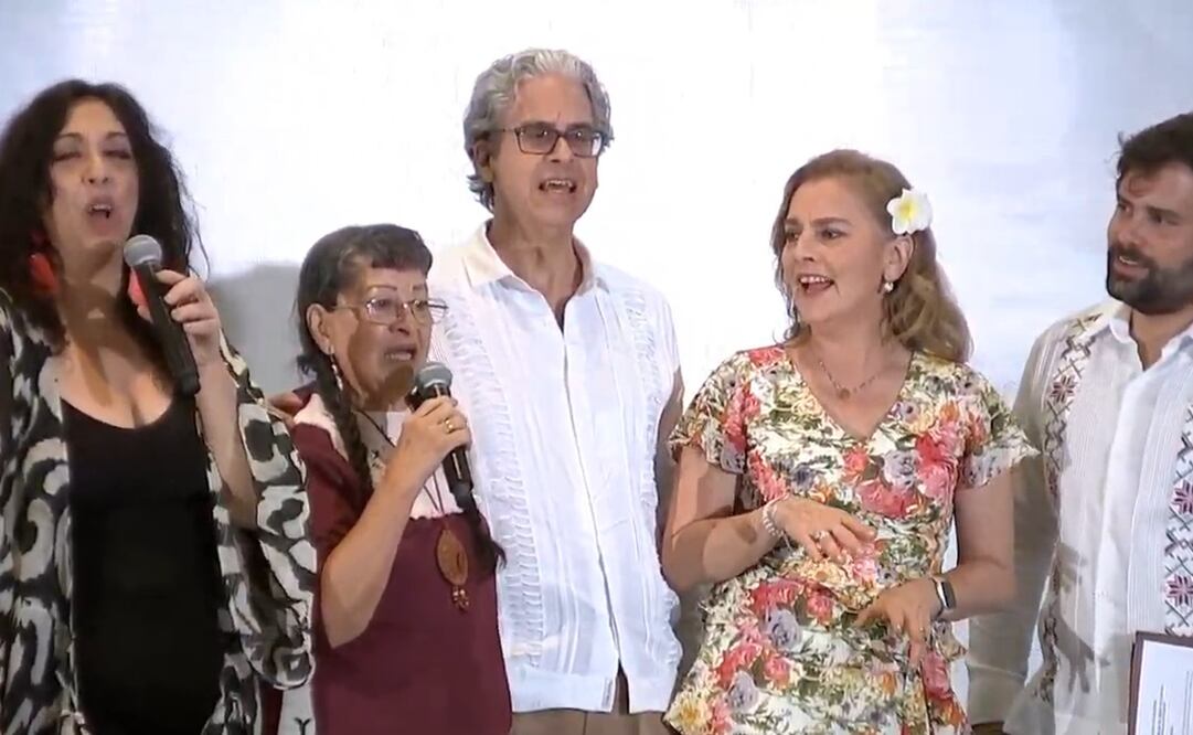 Beatriz Gutiérrez Müller organizó un "palomazo" de "Bésame mucho". Foto: Captura