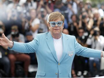 "Era desintoxicarme o morir", recuerda Elton John sobre su pasado