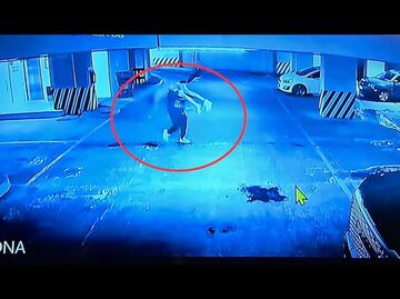 "Ella ya sin vida"; Sheinbaum presenta foto de Rautel cargando el cuerpo de Ariadna