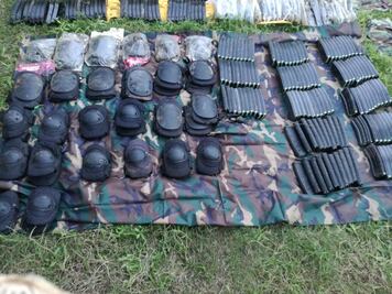 Sedena asegura 27 mil litros de hidrocarburo y uniformes tipo militar en Tamaulipas