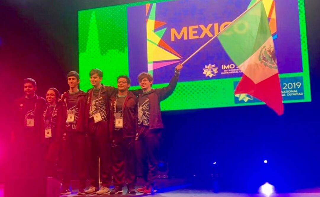 Durante la presentación del equipo mexicano en la Olimpiada. Foto: SMM